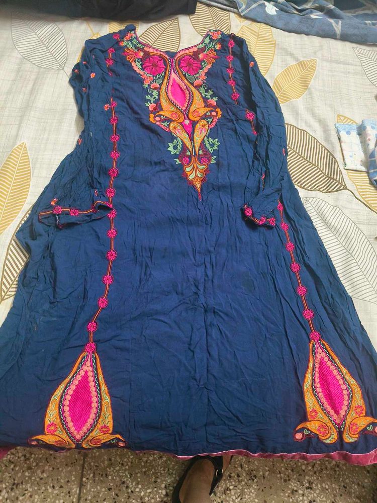 Embroidered Navy Blue Kurta in L 40 size