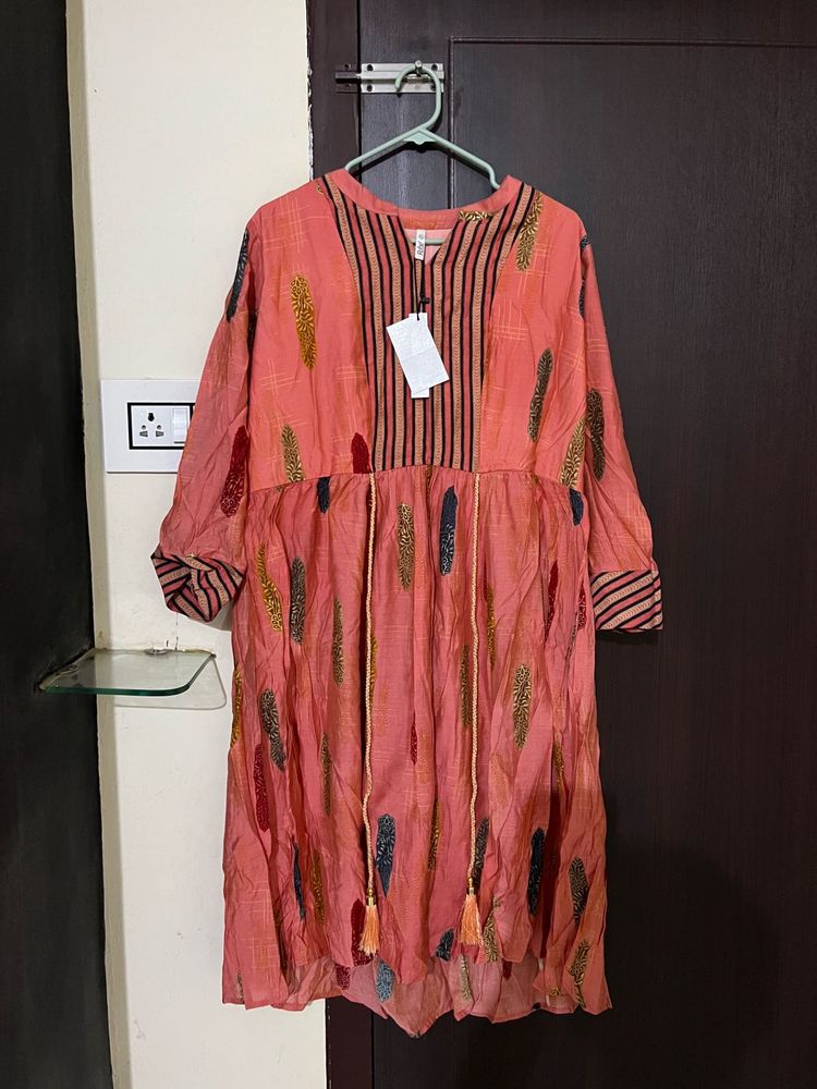 Beautiful Peach Feather Print Kurta
