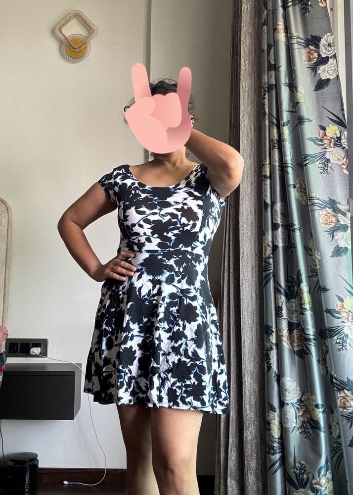 Floral Cap-Sleeve Skater Dress