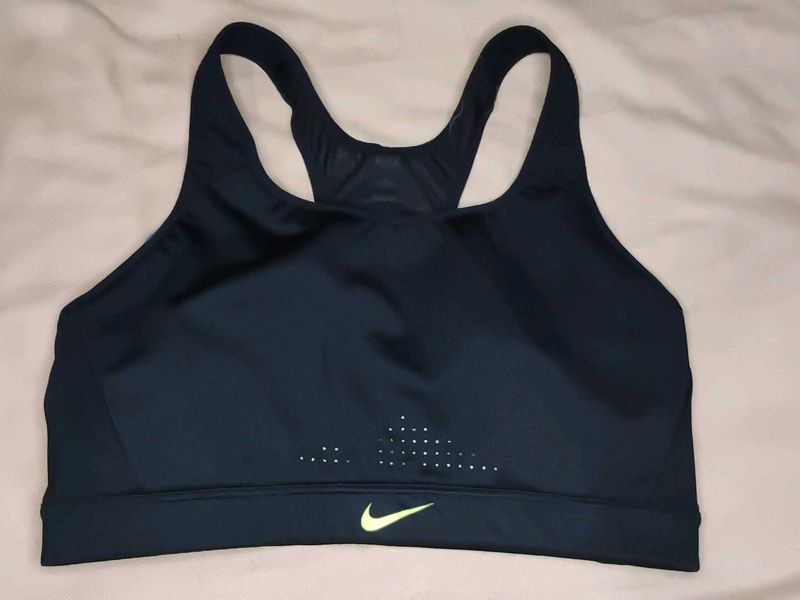 Nike Sports Bra - Black