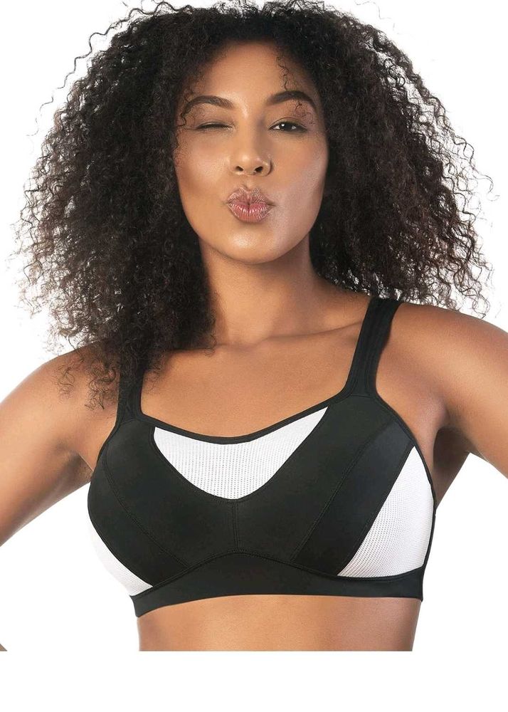 Stylish Black &amp; White Sports Bra 36I