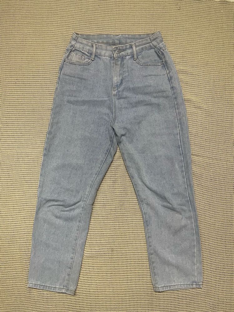 Light Wash Straight Jeans