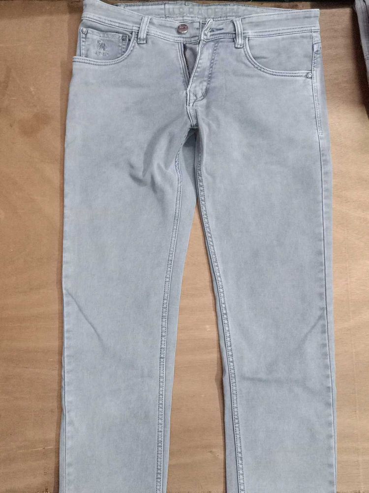 Light Wash Denim Jeans