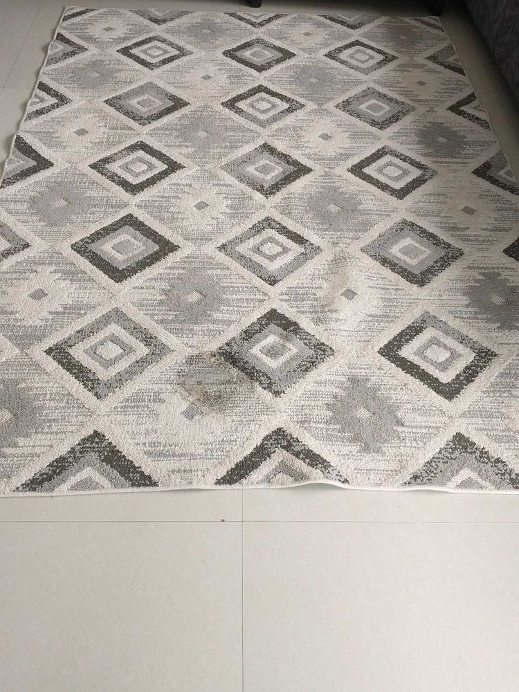 Geometric Patterned Area Rug