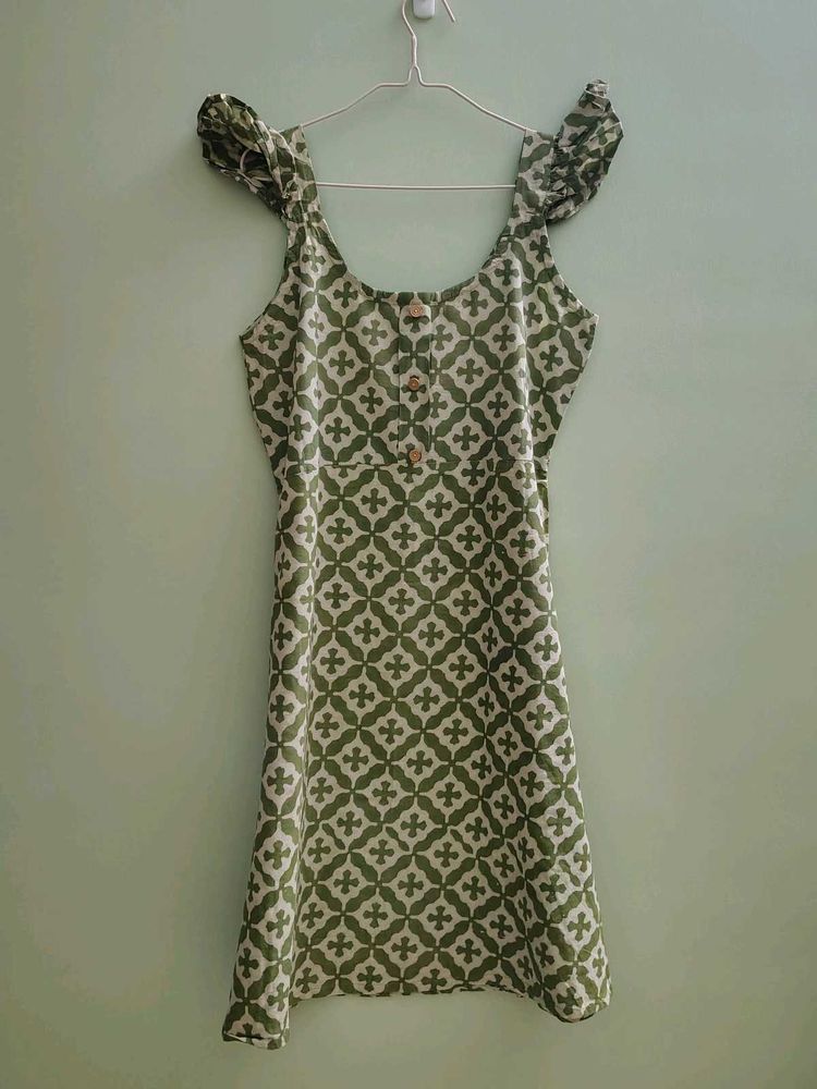 Chic Green Patterned Mini Dress
