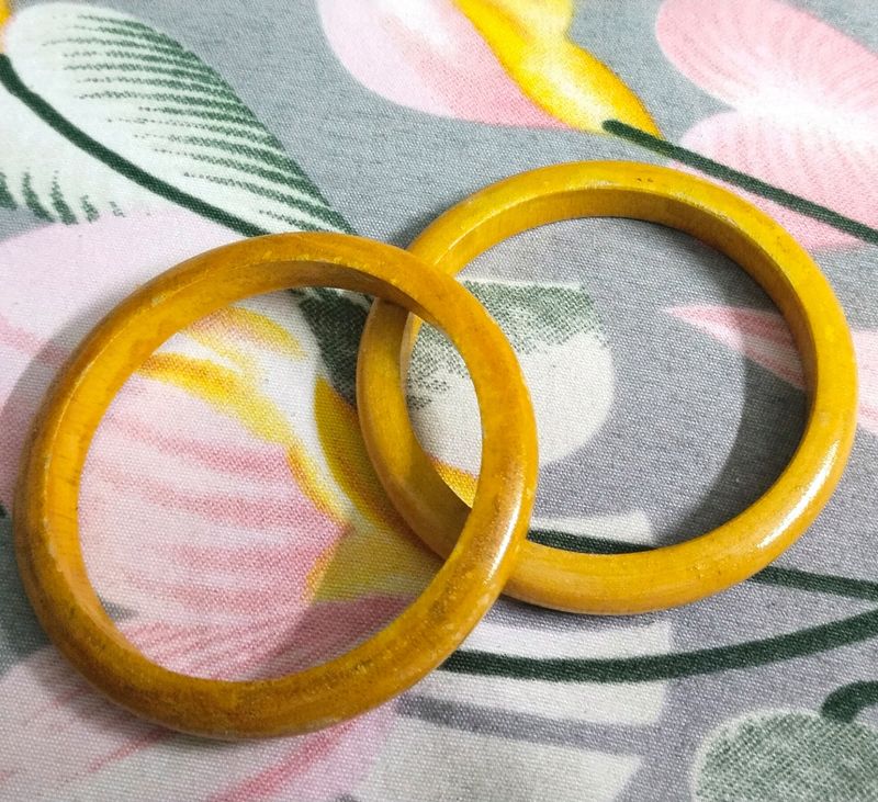 Vintage Yellow Wooden Bangle Set