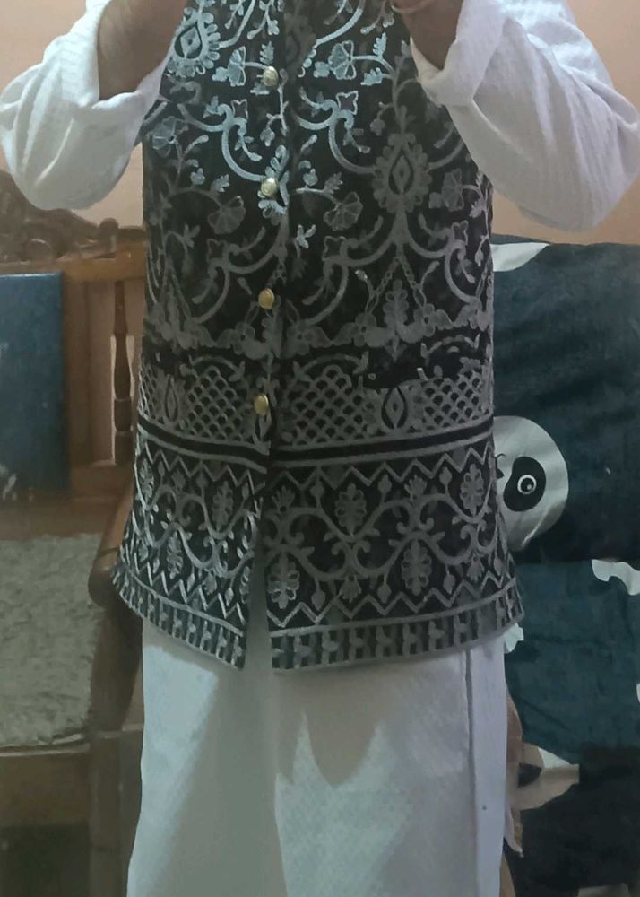 Ethnic white kurta With Jacket