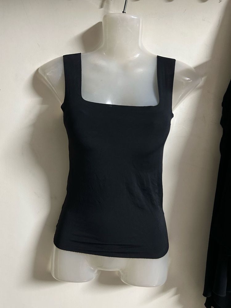 Sleek Black Square Neck Tank Top