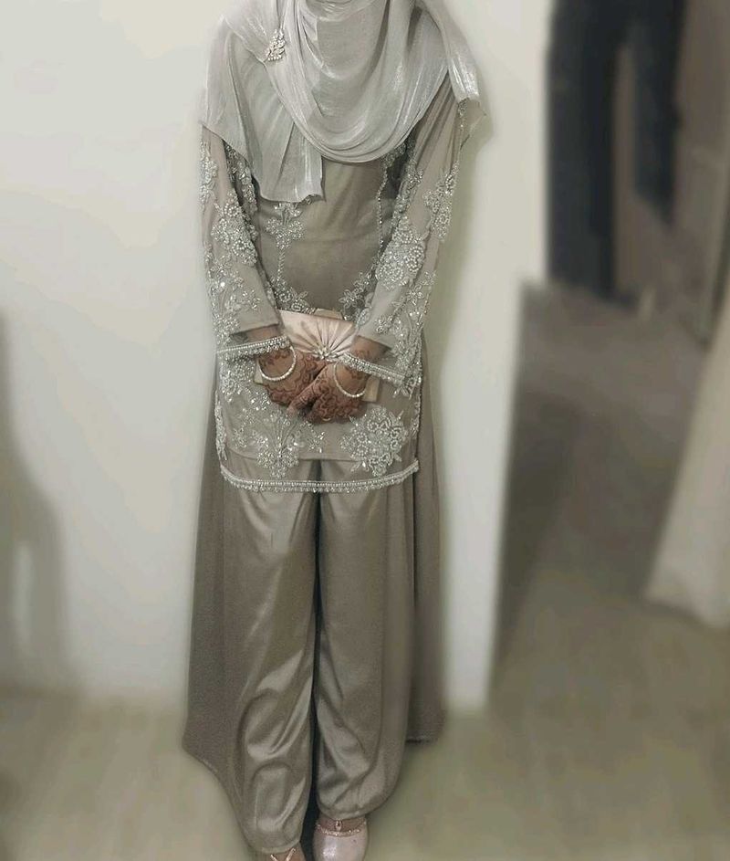 Elegant Embellished Kurta Set with Palazzo
