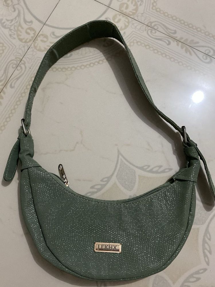 moon bag