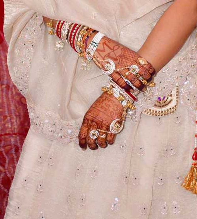 Elegant Hand Harness Bracelet