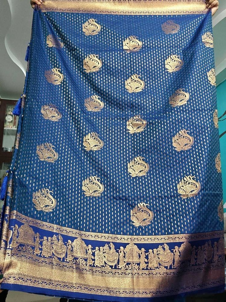 Royal Blue Pallaki Saree with Gold Peacock Motifs