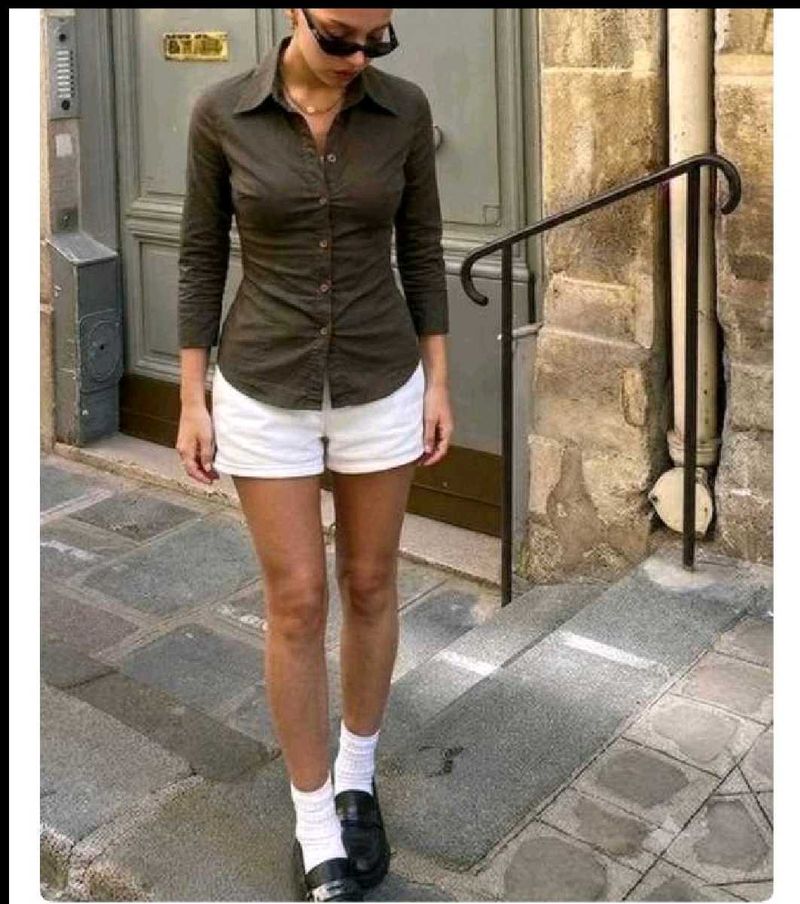 Chic brown Collared Button-Up Shirt