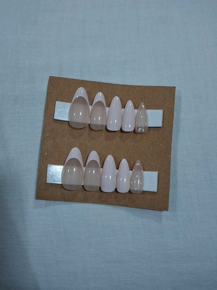 Almond Shape Press-On Nails