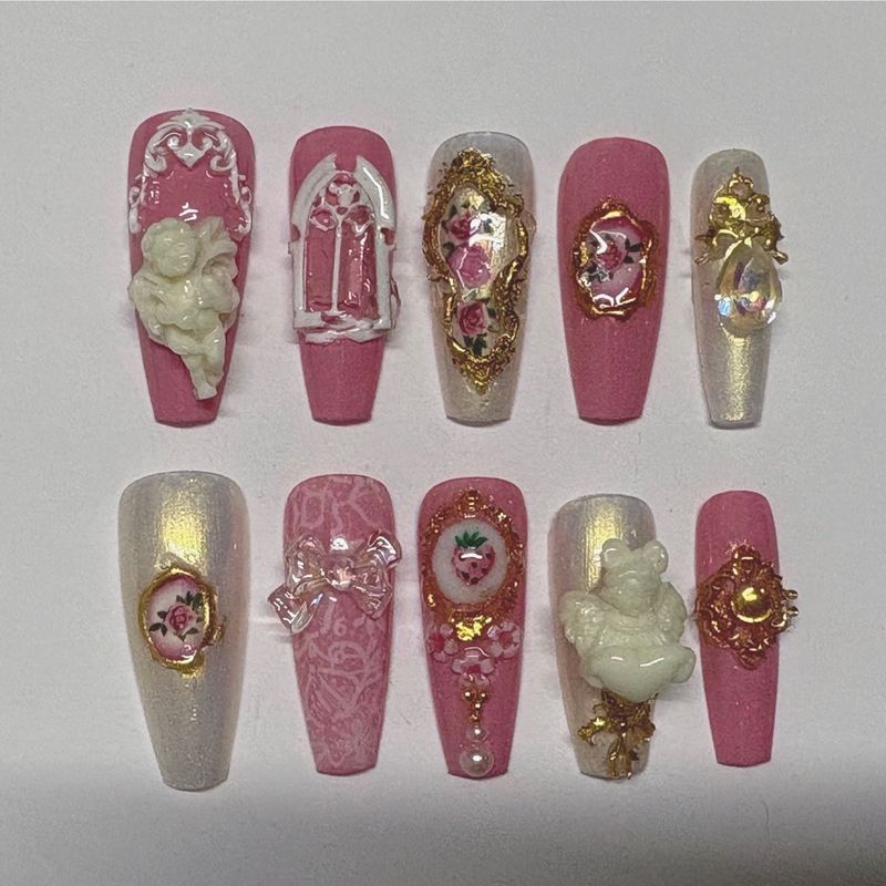 Renaissance+ Baroque Press-On Nails Set