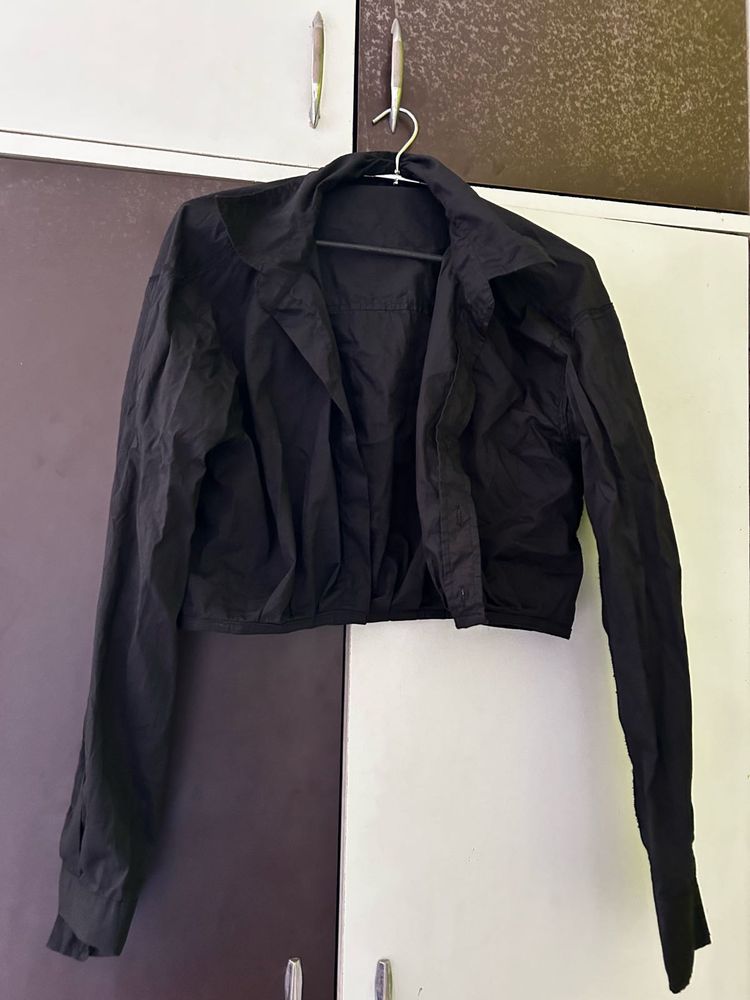Black Cropped Long Sleeve Top