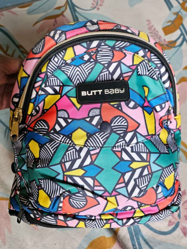ButtBaby Comic Carriers with Hip Seat Bab