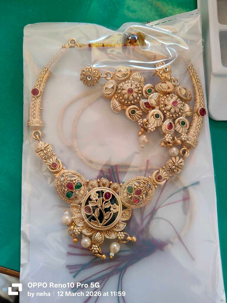 Exquisite Traditional Gold Necklace Set