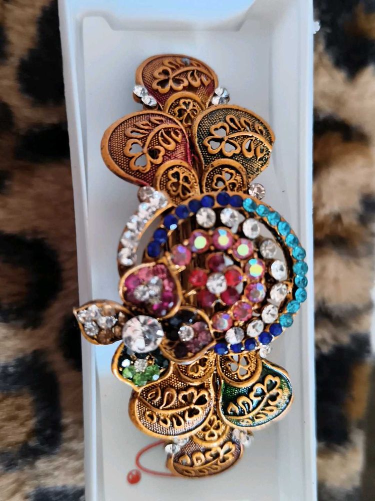 Sparkling Floral Hair Clip
