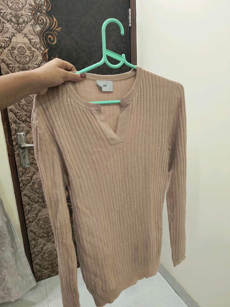 Stylish Full Sleeves Ribbed Top