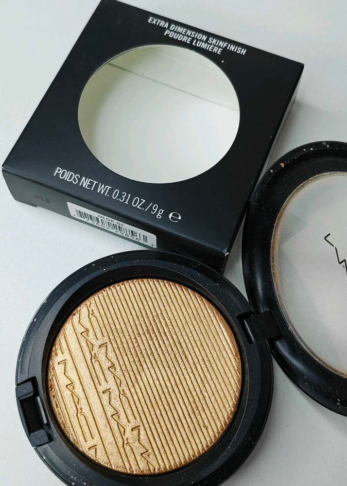 MAC Extra Dimension Skinfinish Highlighter