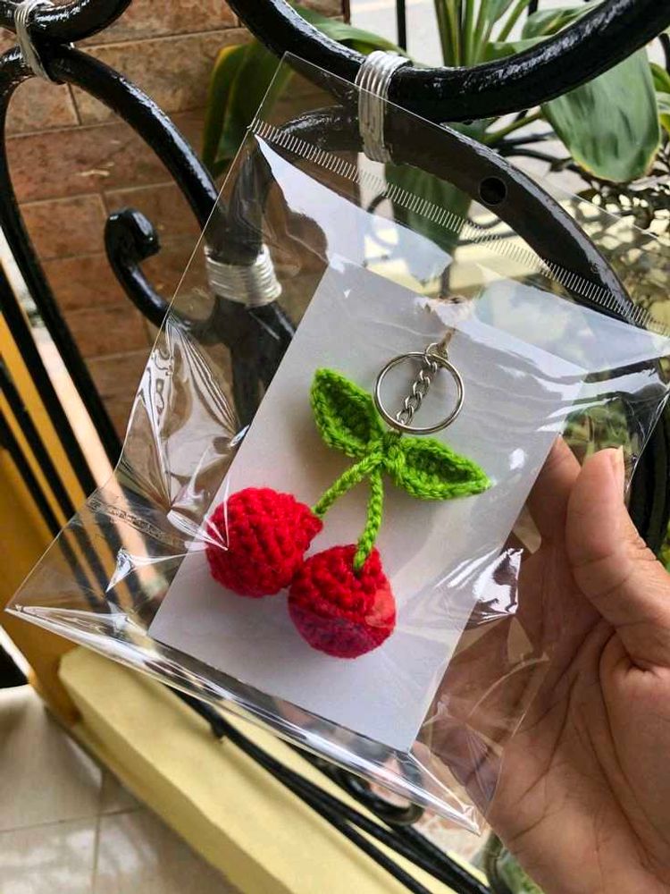 🍒 Cherry Keychain