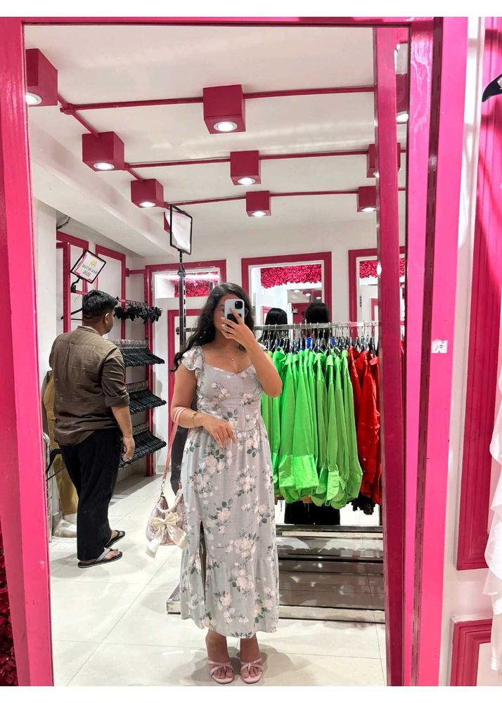 hollister Chic Floral Maxi Dress