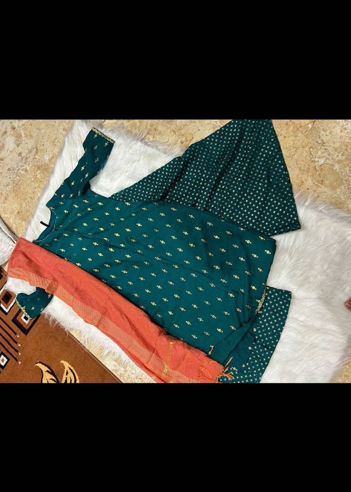 Elegant Green Kurta Set