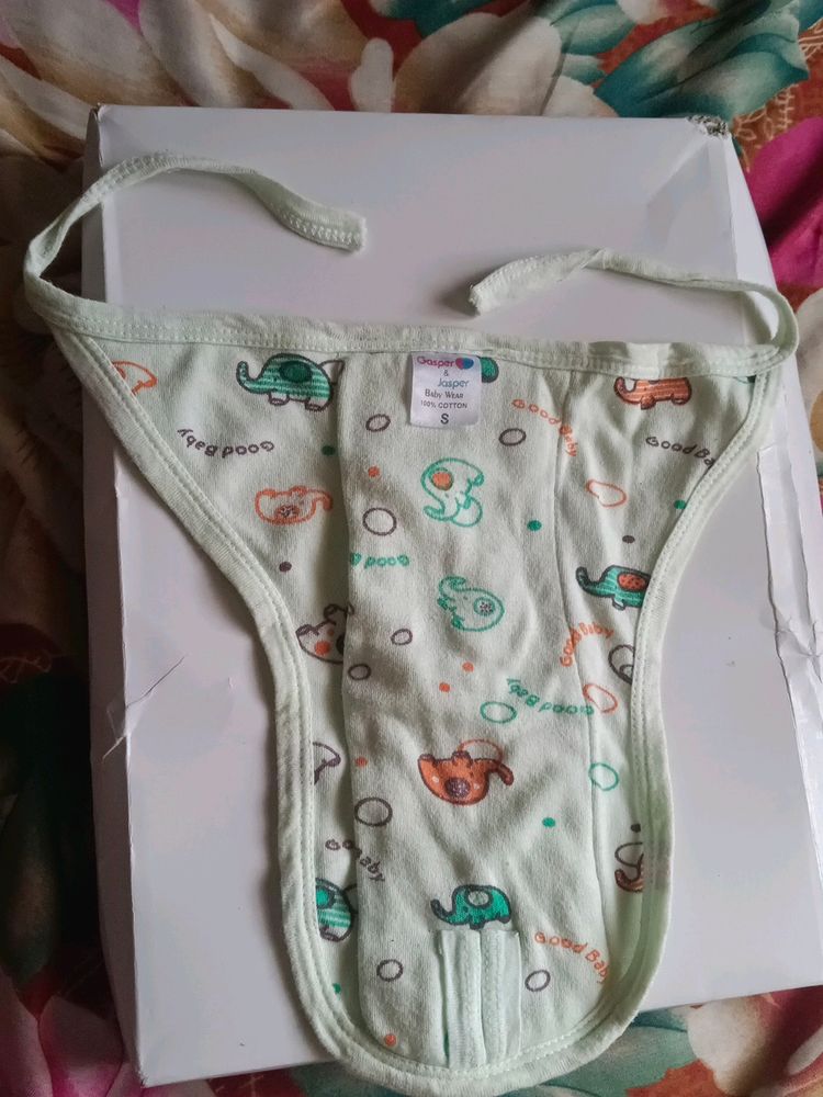 Newborn Baby Langot