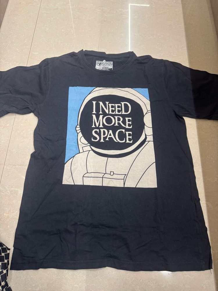 Graphic Print Astronaut T-Shirt