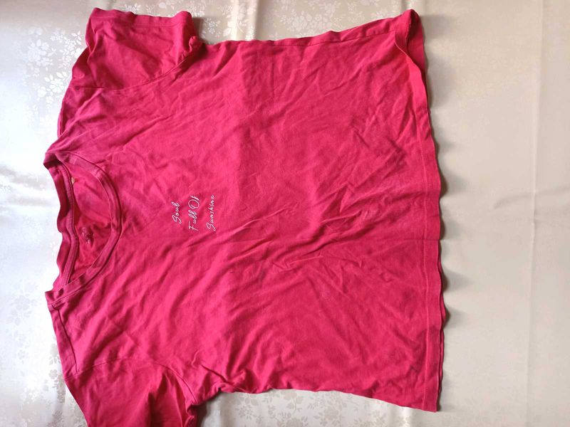 Vibrant red Graphic T-Shirt