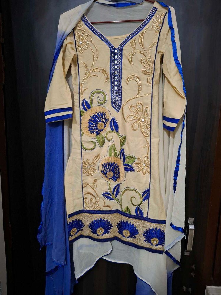 Elegant Embroidered Salwar Suit