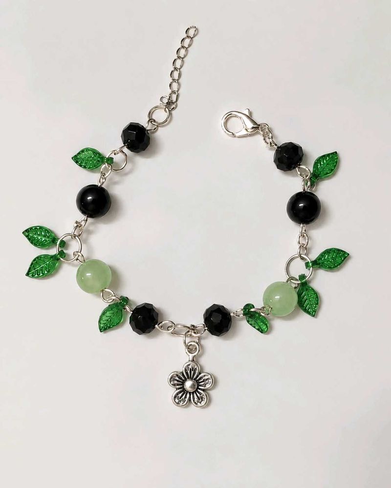 Leaf &amp; Flower Beaded Bracelet