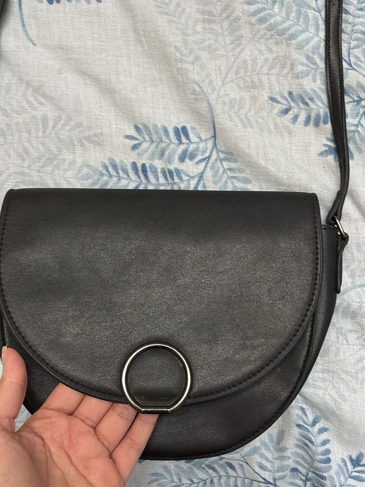 Chic Leather Crossbody Bag