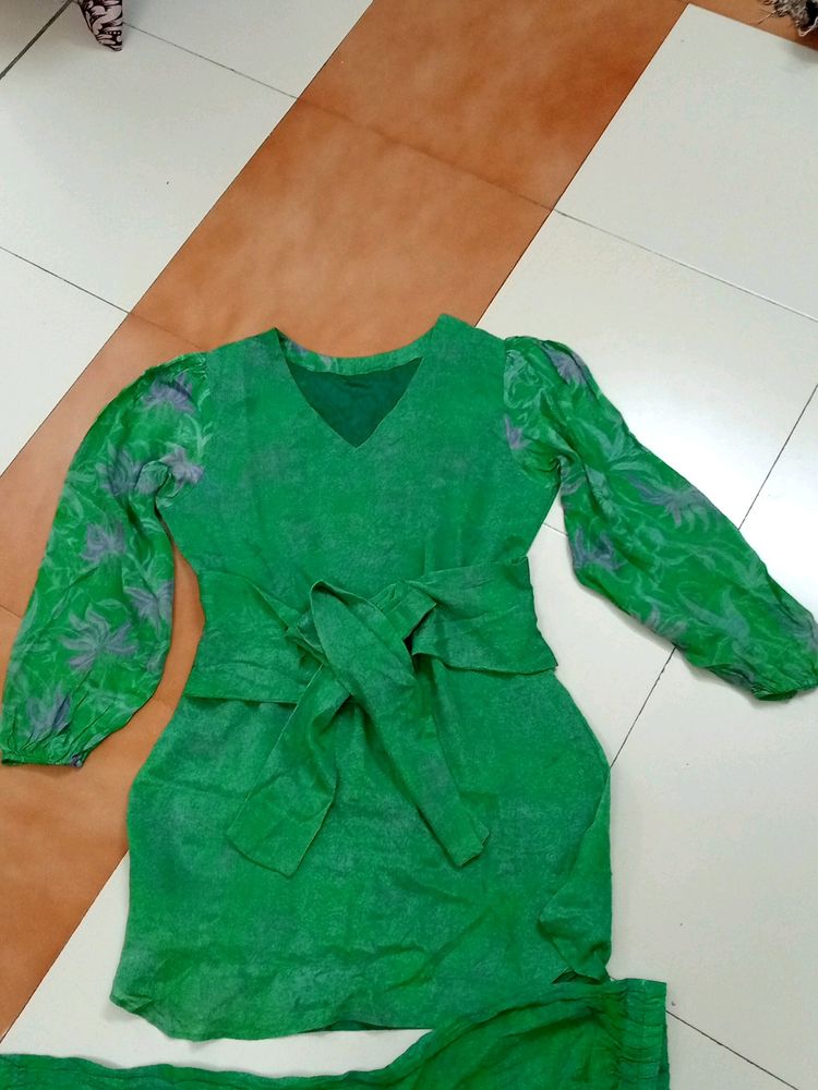 Green Co Ord Set V Neck Top And Bottom