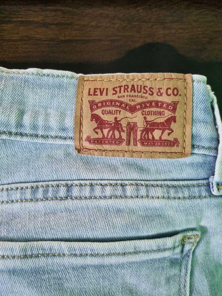 Light Wash Vintage Denim Jeans