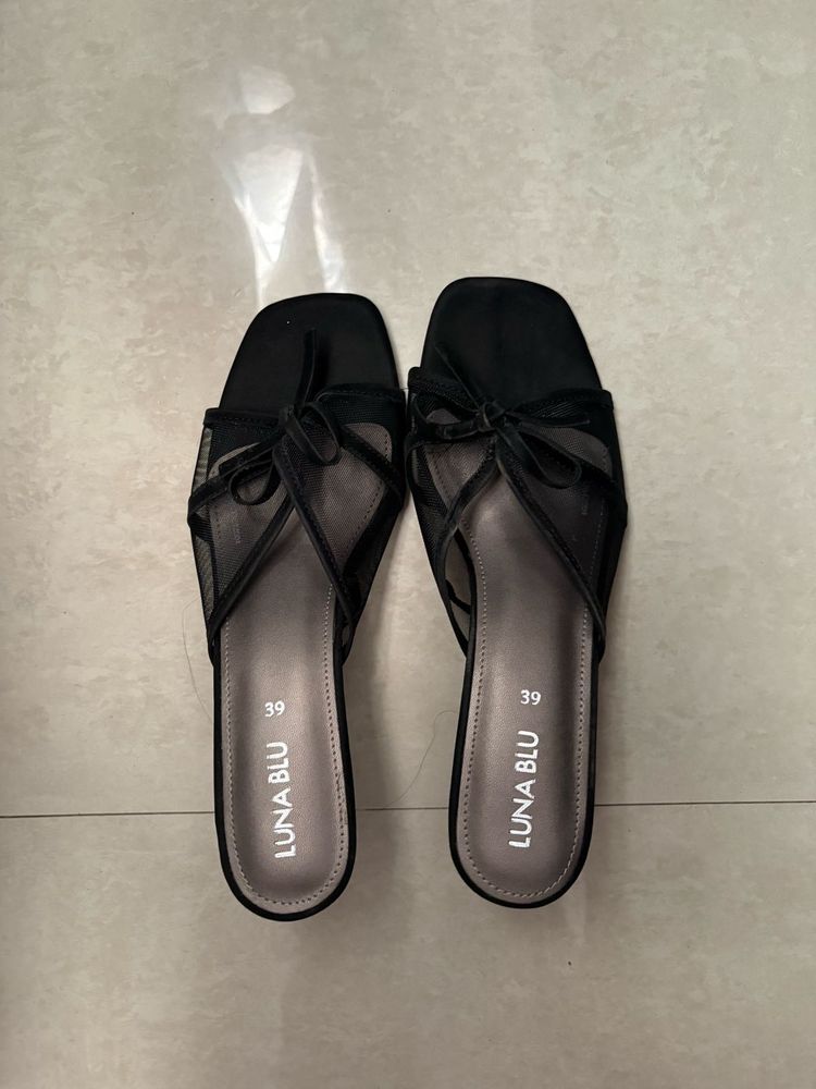 Stylish Black Bow Detail Slides