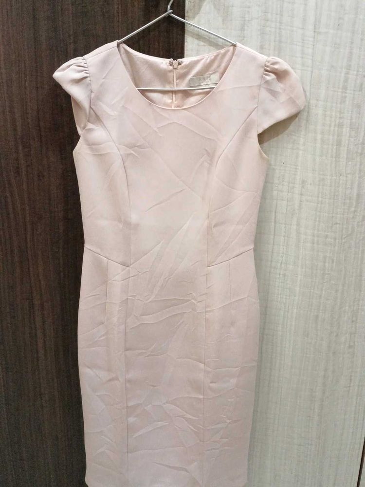 Elegant Pink Cap Sleeve Dress