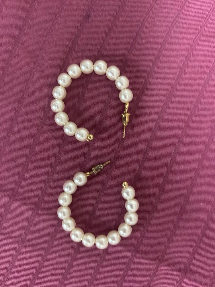 Chic Pearl Hoop Earrings