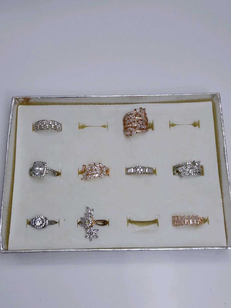 Set of 9 Fashion Rings