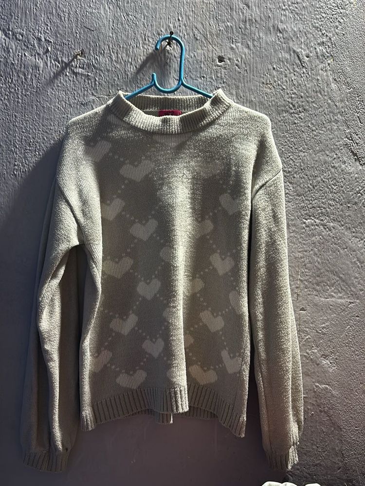Cute Heart Pattern Sweater