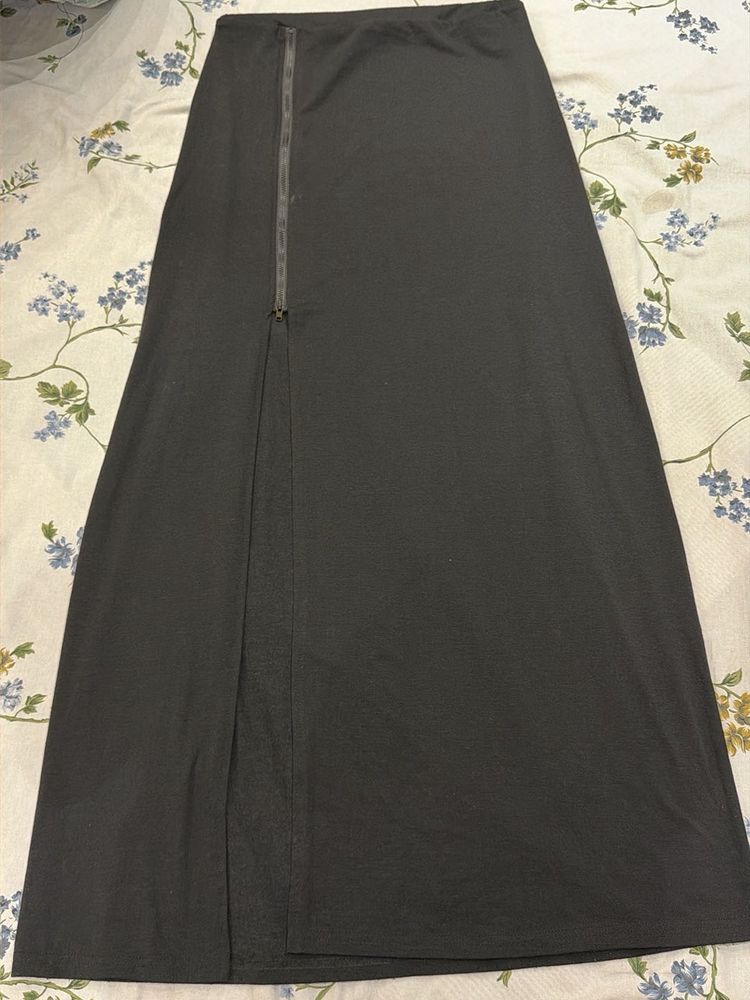 Stylish Maxi Skirt with Zipper Detail