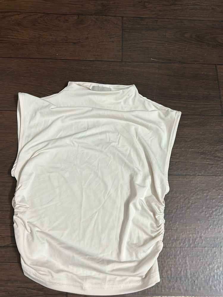Chic Ruched Mock Neck Sleeveless Top