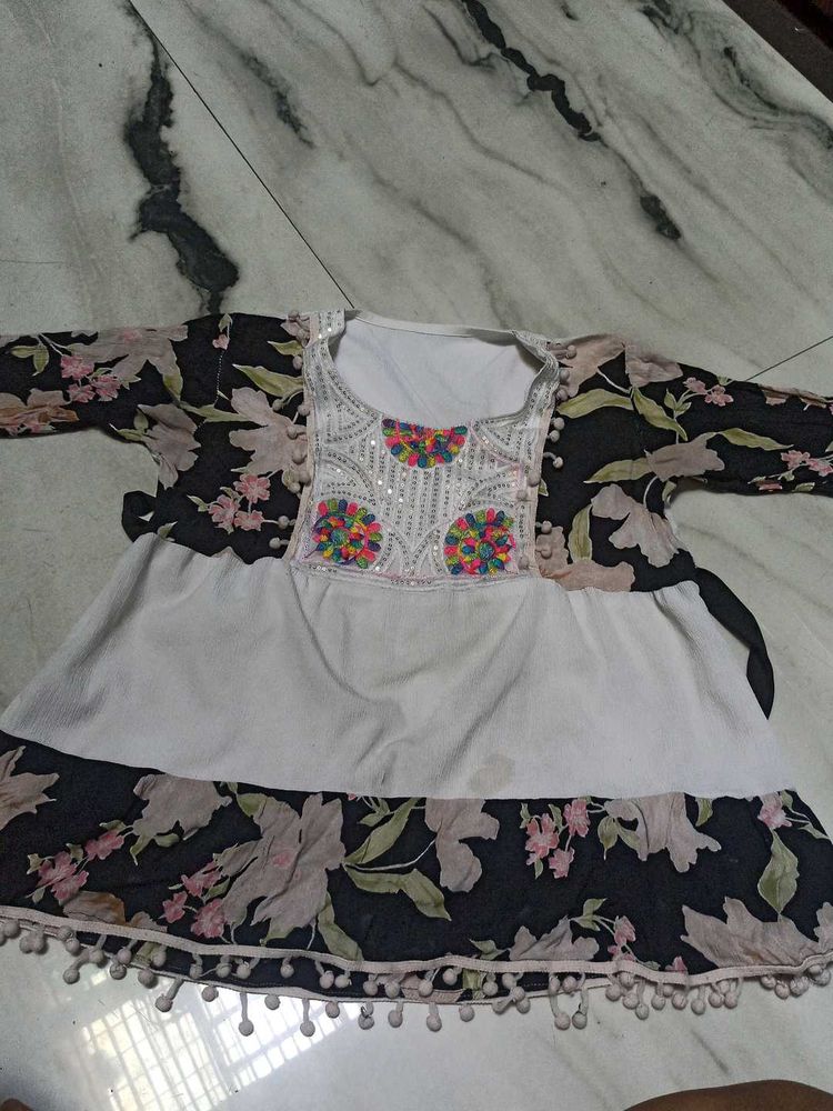 Beautiful Kurta Set with Floral Print