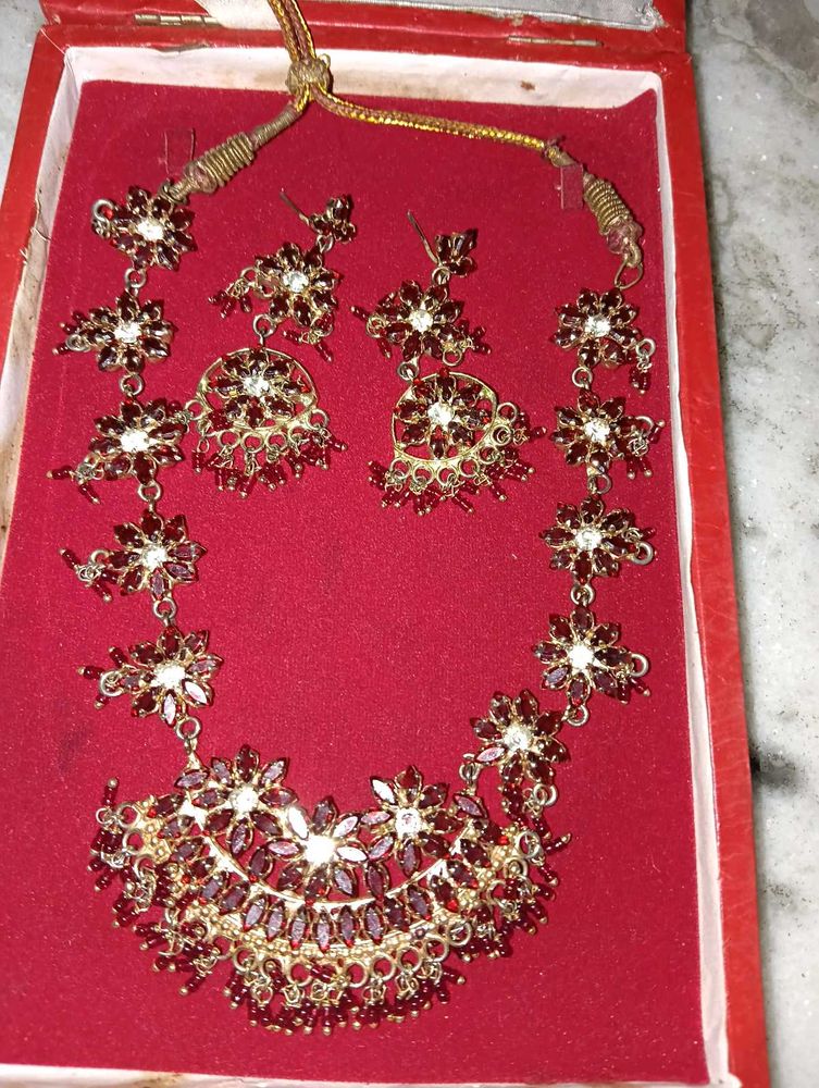 Stunning Red Stone Necklace &amp; Earring Set