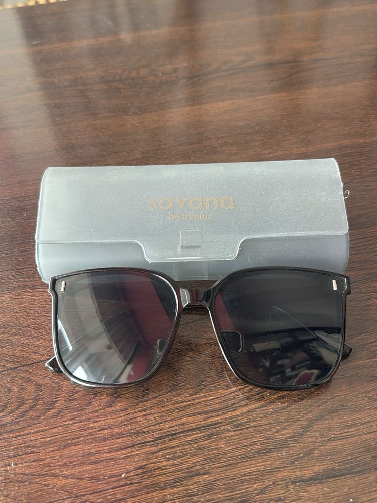Savana Sunglasses with Case