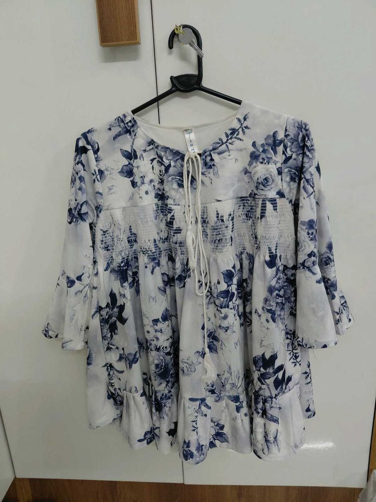 Blue Floral Print bell sleeve top