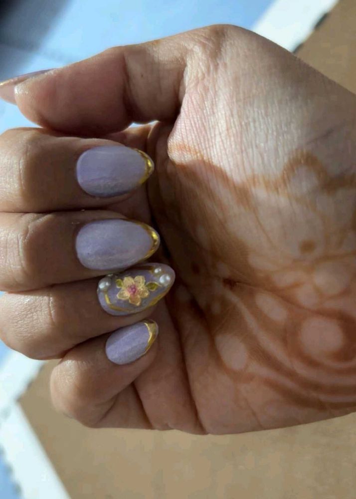 Elegant Nail Art Set
