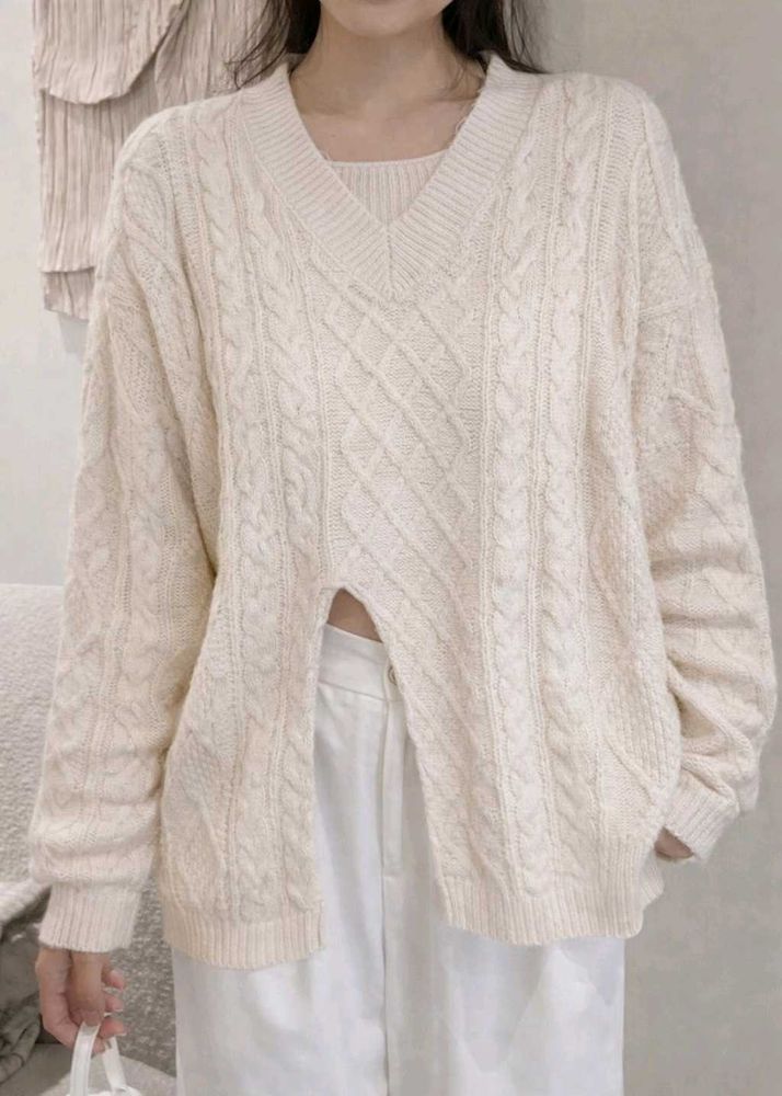 Cable Knit V-Neck Pullover