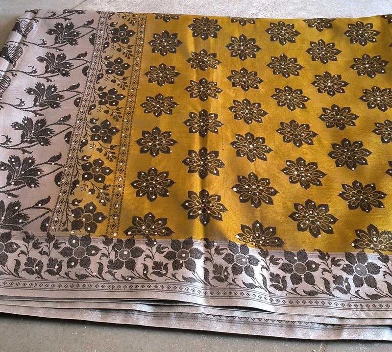 Elegant Olive Floral Saree